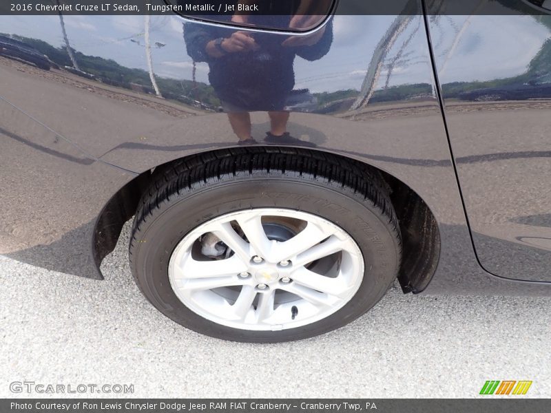  2016 Cruze LT Sedan Wheel