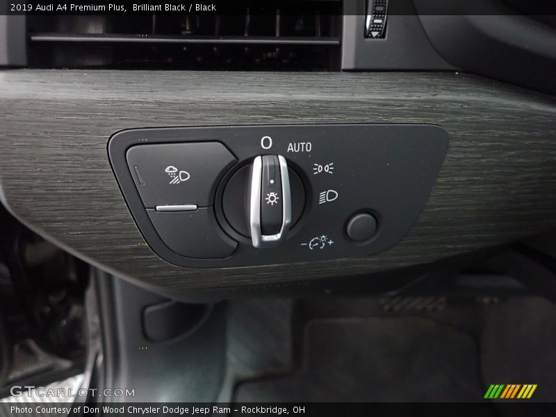 Brilliant Black / Black 2019 Audi A4 Premium Plus