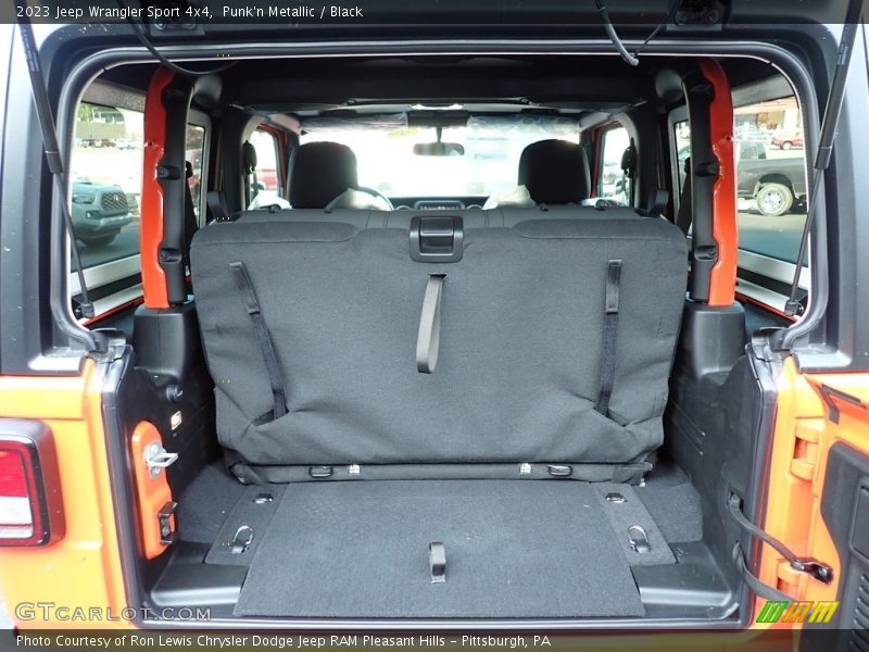  2023 Wrangler Sport 4x4 Trunk