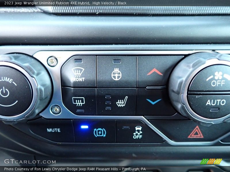 Controls of 2023 Wrangler Unlimited Rubicon 4XE Hybrid