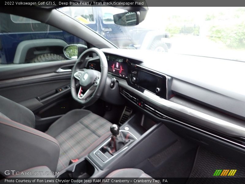 Deep Black Pearl / Titan Black/Scalepaper Plaid 2022 Volkswagen Golf GTI S