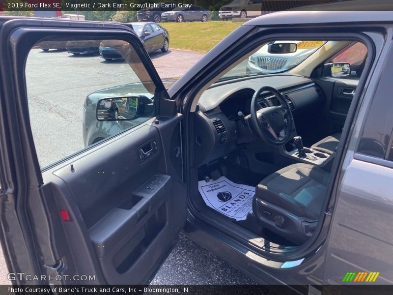 Magnetic / Dark Earth Gray/Light Earth Gray 2019 Ford Flex SE