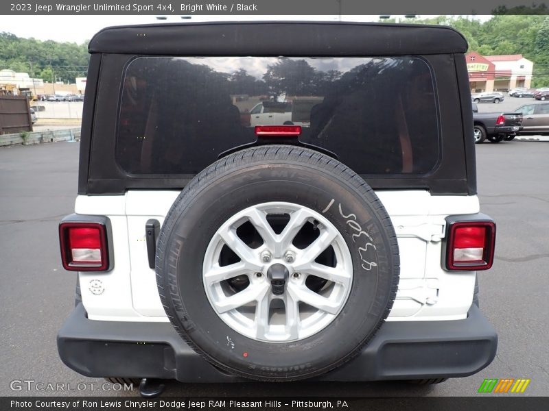 Bright White / Black 2023 Jeep Wrangler Unlimited Sport 4x4