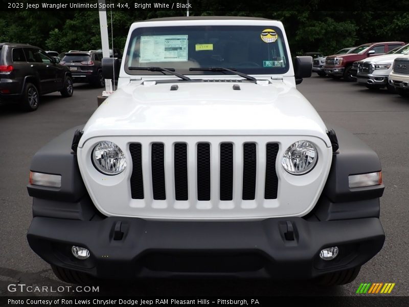 Bright White / Black 2023 Jeep Wrangler Unlimited Sport 4x4