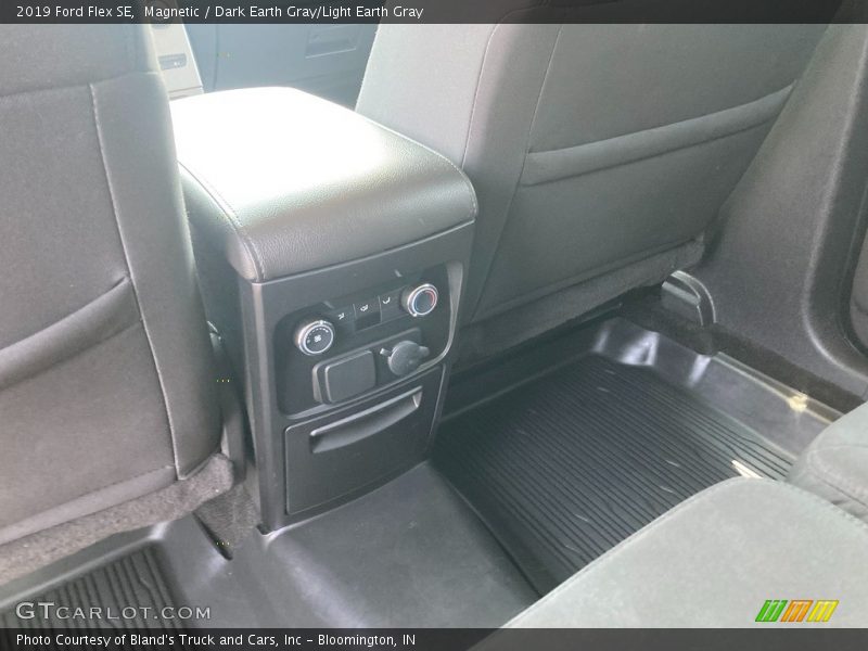 Magnetic / Dark Earth Gray/Light Earth Gray 2019 Ford Flex SE
