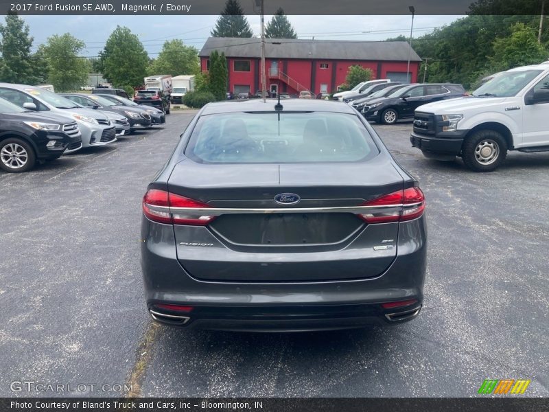 Magnetic / Ebony 2017 Ford Fusion SE AWD