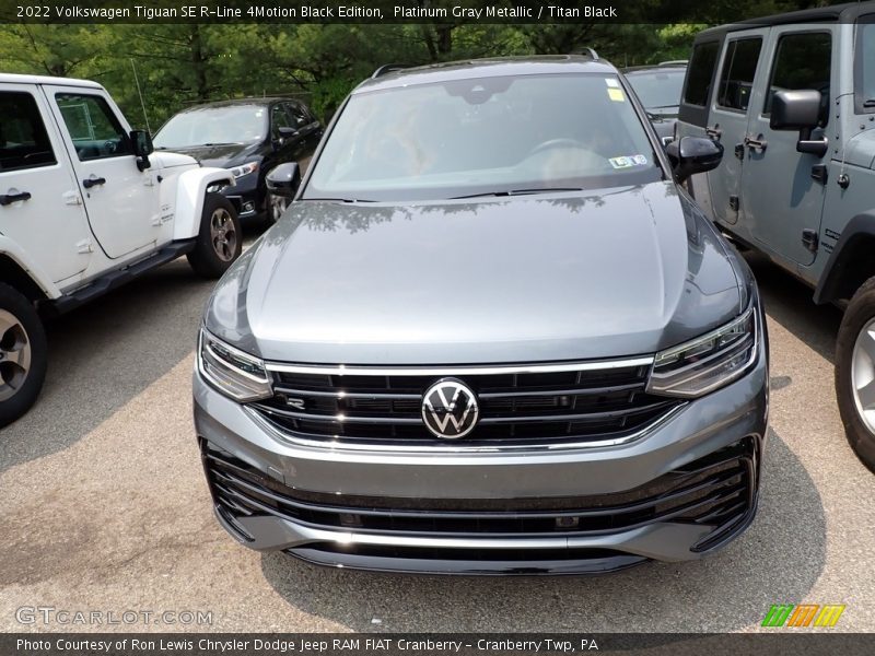 Platinum Gray Metallic / Titan Black 2022 Volkswagen Tiguan SE R-Line 4Motion Black Edition
