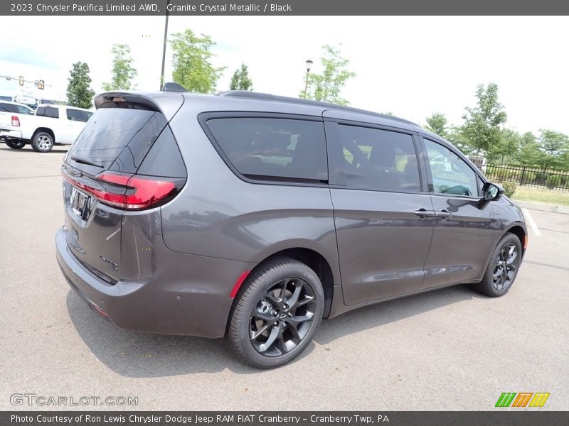 Granite Crystal Metallic / Black 2023 Chrysler Pacifica Limited AWD