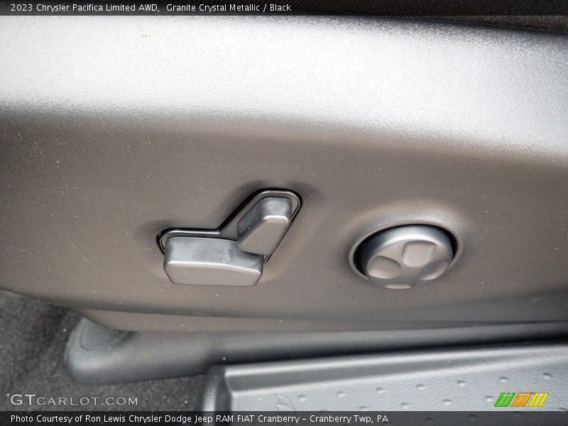 Granite Crystal Metallic / Black 2023 Chrysler Pacifica Limited AWD