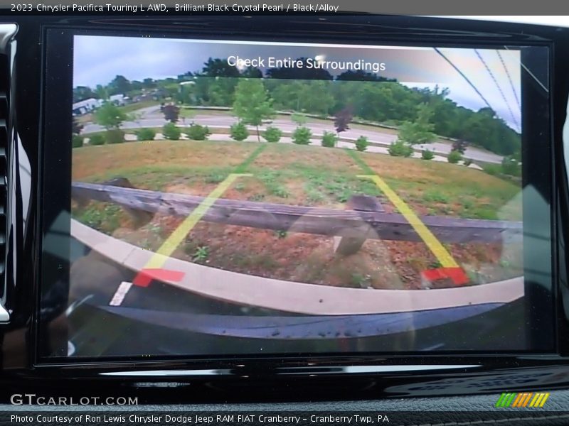 Brilliant Black Crystal Pearl / Black/Alloy 2023 Chrysler Pacifica Touring L AWD