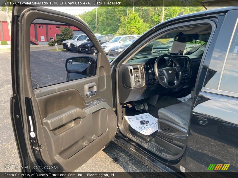 Black / Jet Black 2016 Chevrolet Silverado 1500 LT Crew Cab 4x4