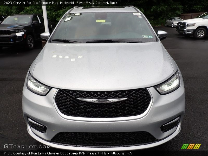 Silver Mist / Caramel/Black 2023 Chrysler Pacifica Pinnacle Plug-In Hybrid