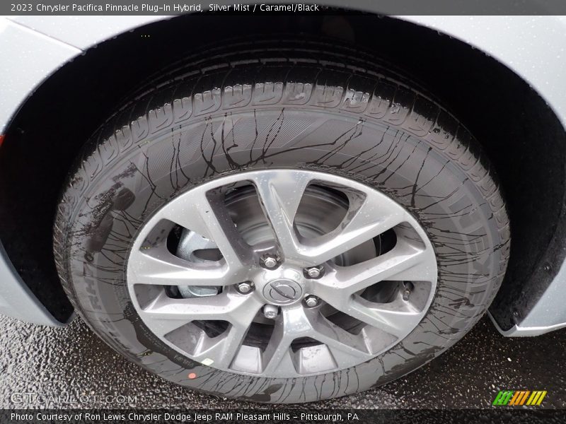  2023 Pacifica Pinnacle Plug-In Hybrid Wheel