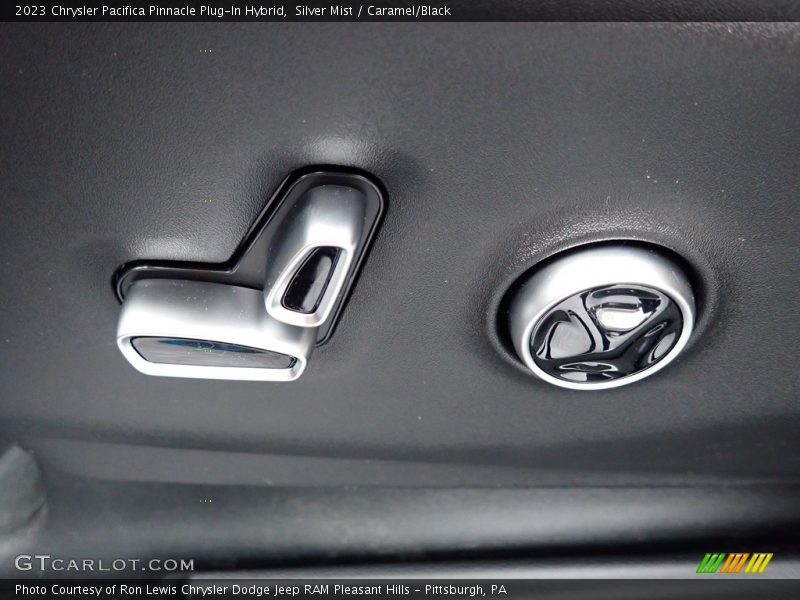 Silver Mist / Caramel/Black 2023 Chrysler Pacifica Pinnacle Plug-In Hybrid