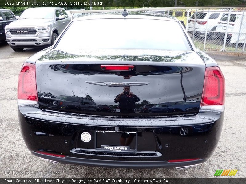 Gloss Black / Black 2023 Chrysler 300 Touring L AWD