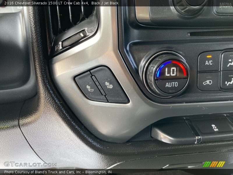 Controls of 2016 Silverado 1500 LT Crew Cab 4x4