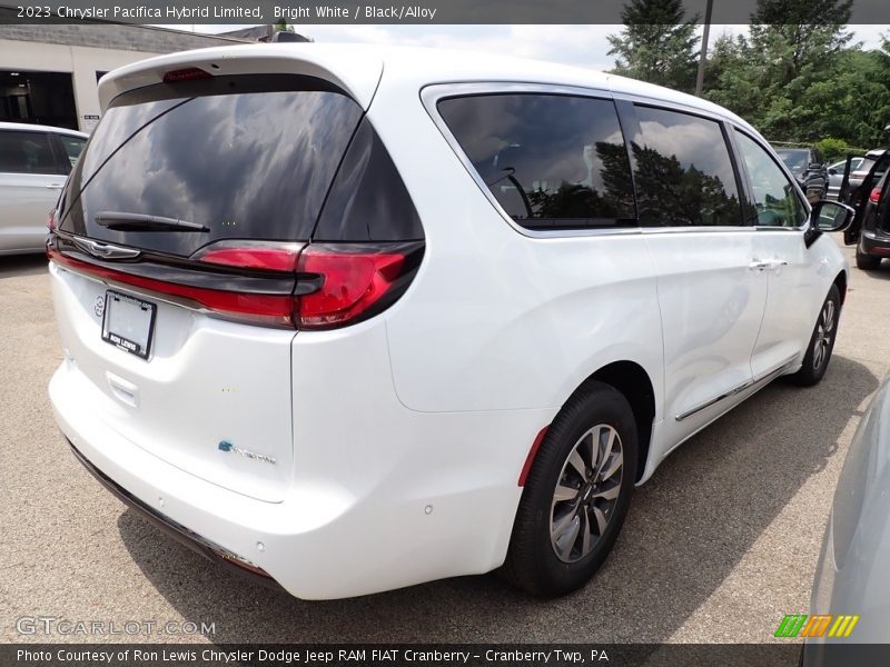 Bright White / Black/Alloy 2023 Chrysler Pacifica Hybrid Limited