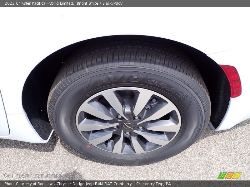 Bright White / Black/Alloy 2023 Chrysler Pacifica Hybrid Limited