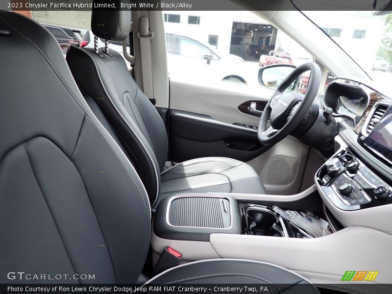 Bright White / Black/Alloy 2023 Chrysler Pacifica Hybrid Limited