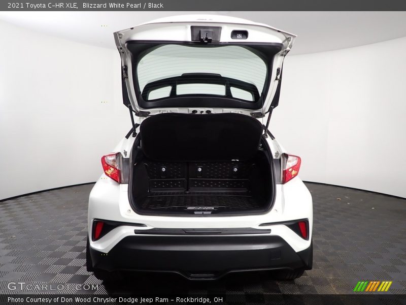 Blizzard White Pearl / Black 2021 Toyota C-HR XLE