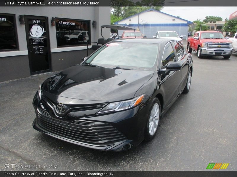 Midnight Black Metallic / Black 2019 Toyota Camry LE