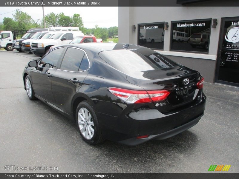 Midnight Black Metallic / Black 2019 Toyota Camry LE