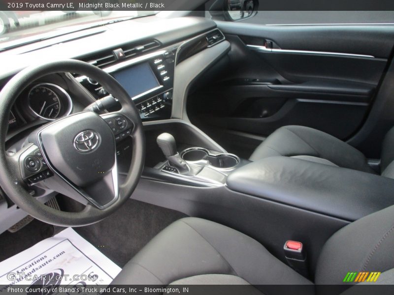 Midnight Black Metallic / Black 2019 Toyota Camry LE