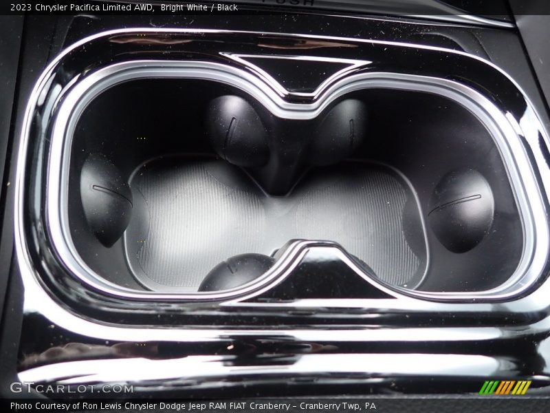 Bright White / Black 2023 Chrysler Pacifica Limited AWD