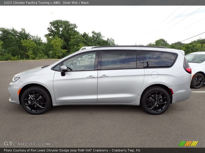 Silver Mist / Black 2023 Chrysler Pacifica Touring L AWD