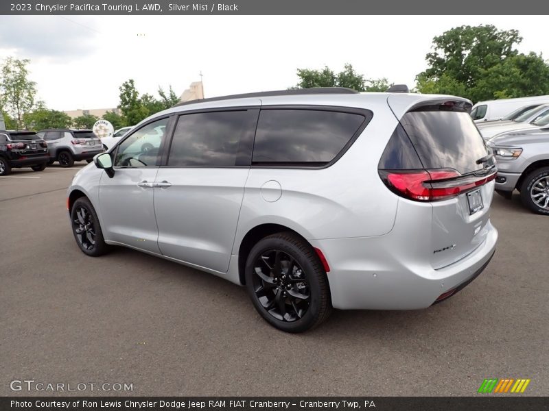 Silver Mist / Black 2023 Chrysler Pacifica Touring L AWD