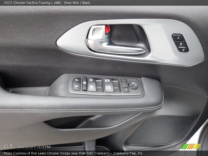 Silver Mist / Black 2023 Chrysler Pacifica Touring L AWD