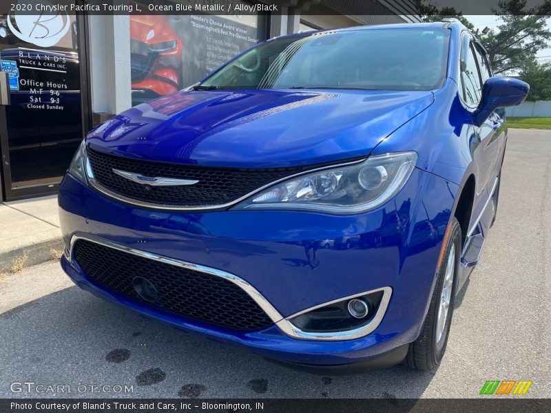 Ocean Blue Metallic / Alloy/Black 2020 Chrysler Pacifica Touring L