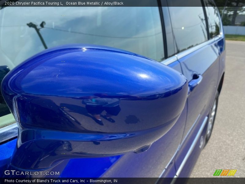 Ocean Blue Metallic / Alloy/Black 2020 Chrysler Pacifica Touring L