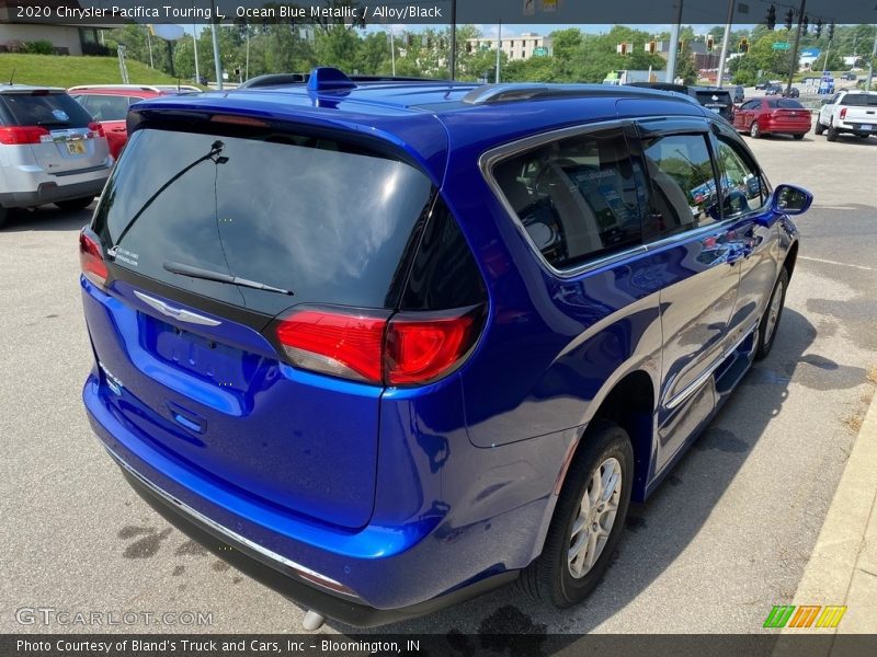 Ocean Blue Metallic / Alloy/Black 2020 Chrysler Pacifica Touring L