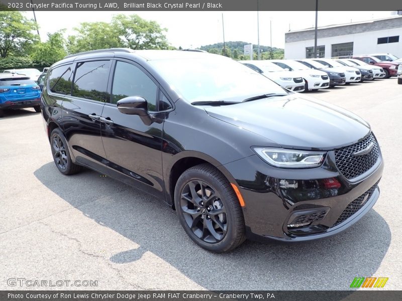 Brilliant Black Crystal Pearl / Black 2023 Chrysler Pacifica Touring L AWD