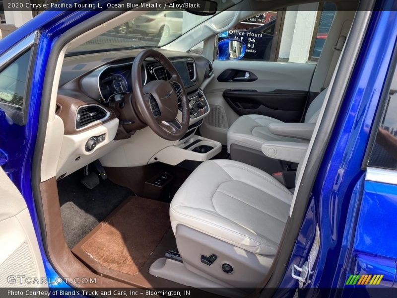 Ocean Blue Metallic / Alloy/Black 2020 Chrysler Pacifica Touring L