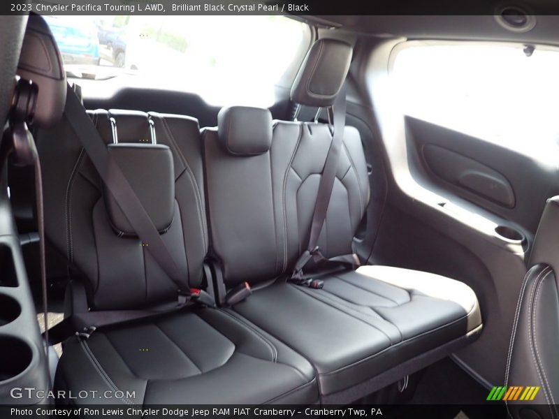 Brilliant Black Crystal Pearl / Black 2023 Chrysler Pacifica Touring L AWD