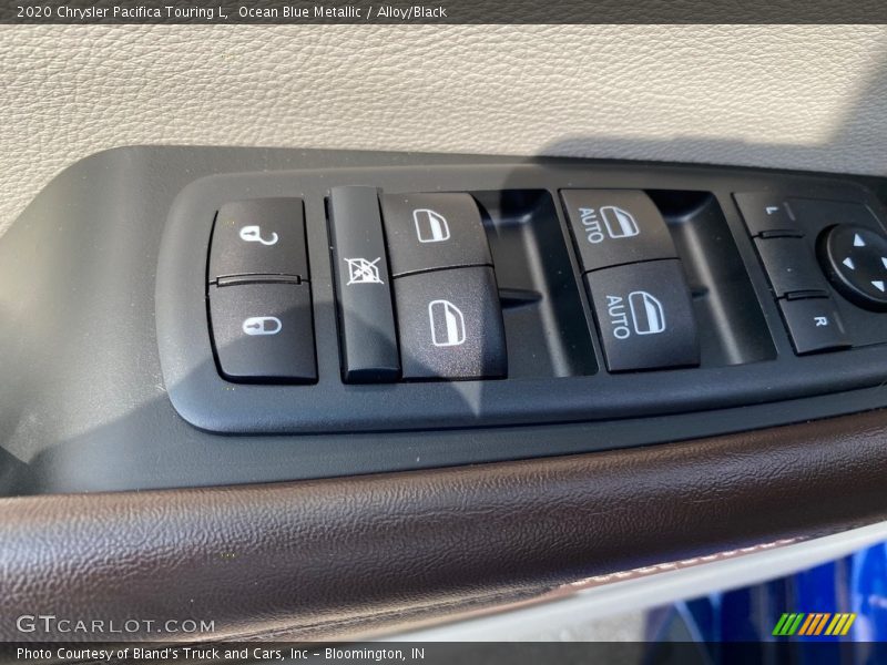 Ocean Blue Metallic / Alloy/Black 2020 Chrysler Pacifica Touring L