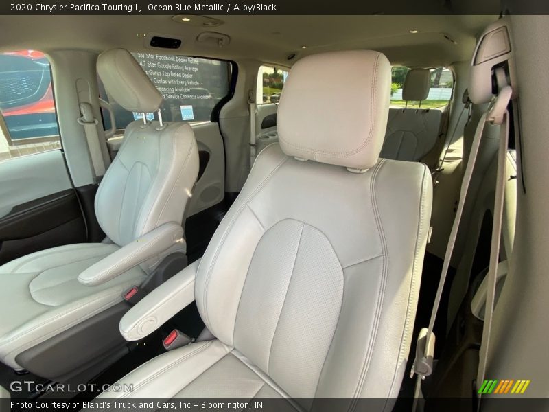 Ocean Blue Metallic / Alloy/Black 2020 Chrysler Pacifica Touring L