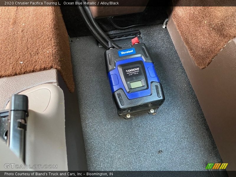 Ocean Blue Metallic / Alloy/Black 2020 Chrysler Pacifica Touring L