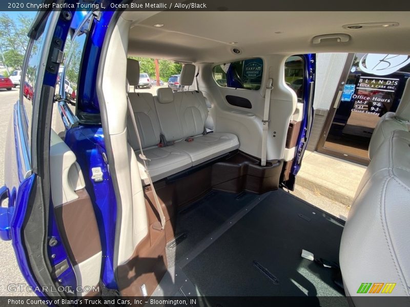 Ocean Blue Metallic / Alloy/Black 2020 Chrysler Pacifica Touring L