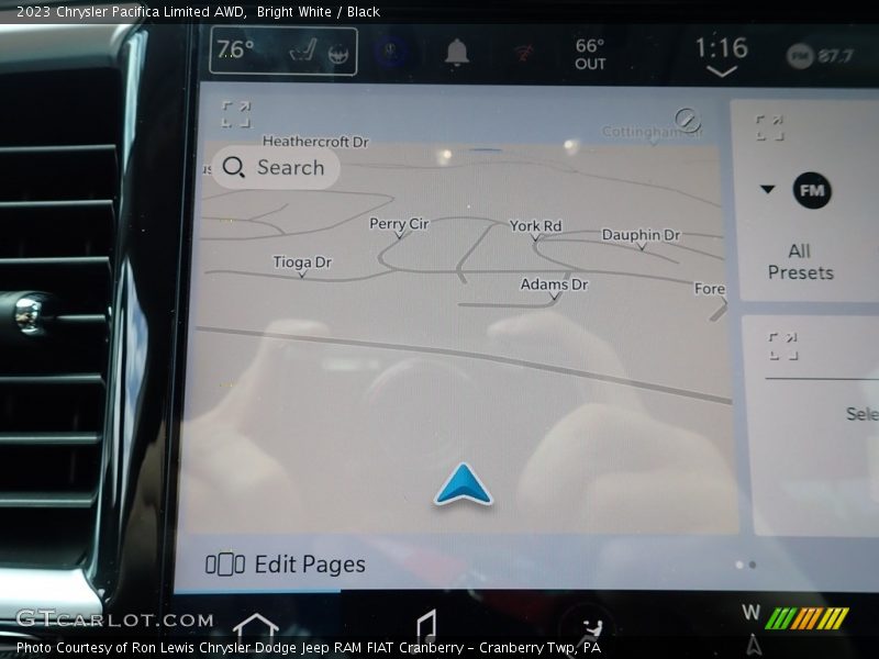 Bright White / Black 2023 Chrysler Pacifica Limited AWD