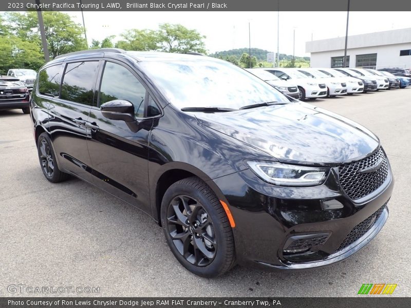 Brilliant Black Crystal Pearl / Black 2023 Chrysler Pacifica Touring L AWD