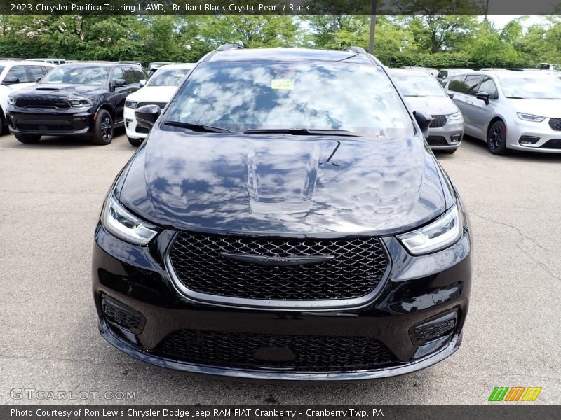 Brilliant Black Crystal Pearl / Black 2023 Chrysler Pacifica Touring L AWD