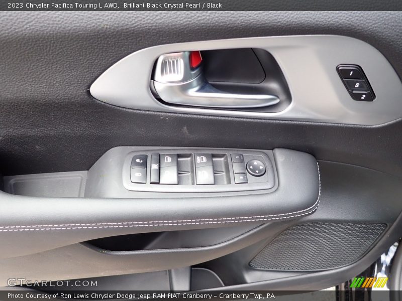 Brilliant Black Crystal Pearl / Black 2023 Chrysler Pacifica Touring L AWD