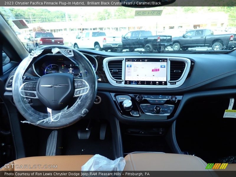 Brilliant Black Crystal Pearl / Caramel/Black 2023 Chrysler Pacifica Pinnacle Plug-In Hybrid