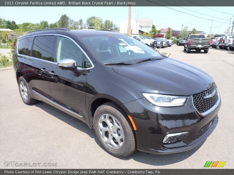 Brilliant Black Crystal Pearl / Black/Alloy 2023 Chrysler Pacifica Limited AWD