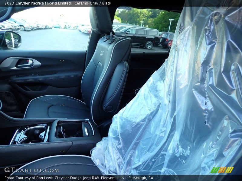 Ceramic Gray / Black 2023 Chrysler Pacifica Hybrid Limited