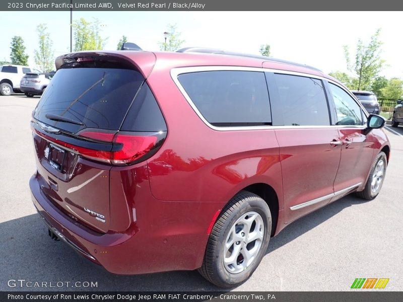 Velvet Red Pearl / Black/Alloy 2023 Chrysler Pacifica Limited AWD