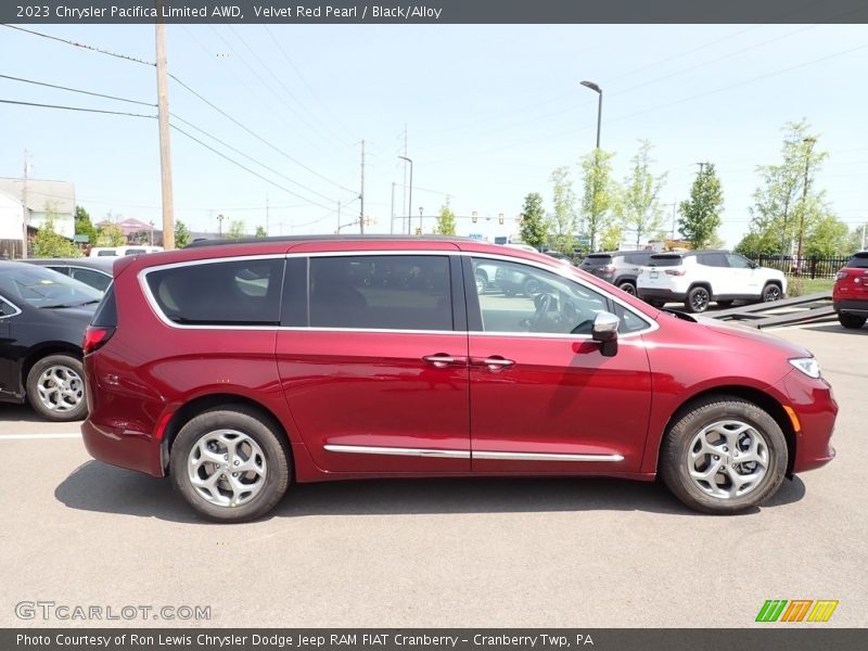 Velvet Red Pearl / Black/Alloy 2023 Chrysler Pacifica Limited AWD